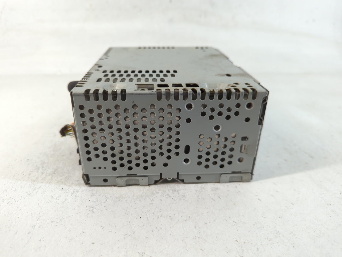 2017-2018 Ford F-150 Radio AM FM Cd Player Receiver Replacement P/N:HL3T-19C107-AB Fits Fits 2017 2018 OEM Used Auto Parts - Oemusedautoparts1.com