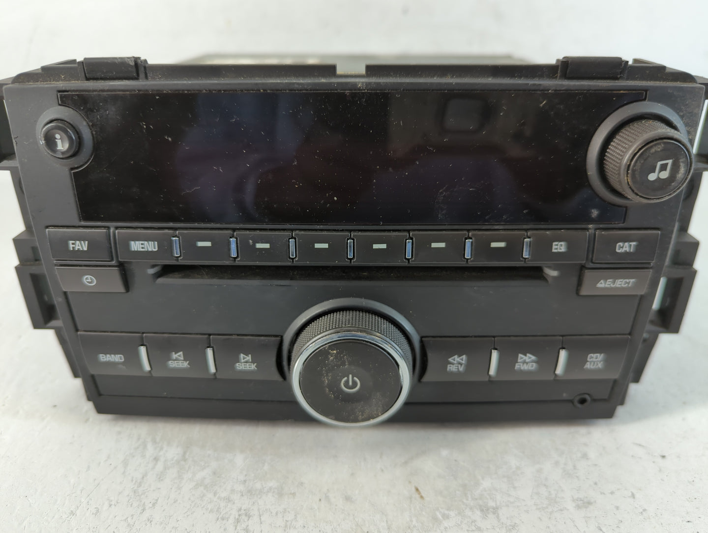 2009 Saturn Outlook Radio AM FM Cd Player Receiver Replacement P/N:25974804 Fits OEM Used Auto Parts - Oemusedautoparts1.com