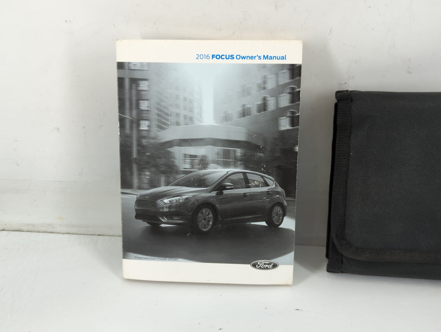 2016 Ford Focus Owners Manual Book Guide P/N:GM5J 19A321 AA OEM Used Auto Parts - Oemusedautoparts1.com