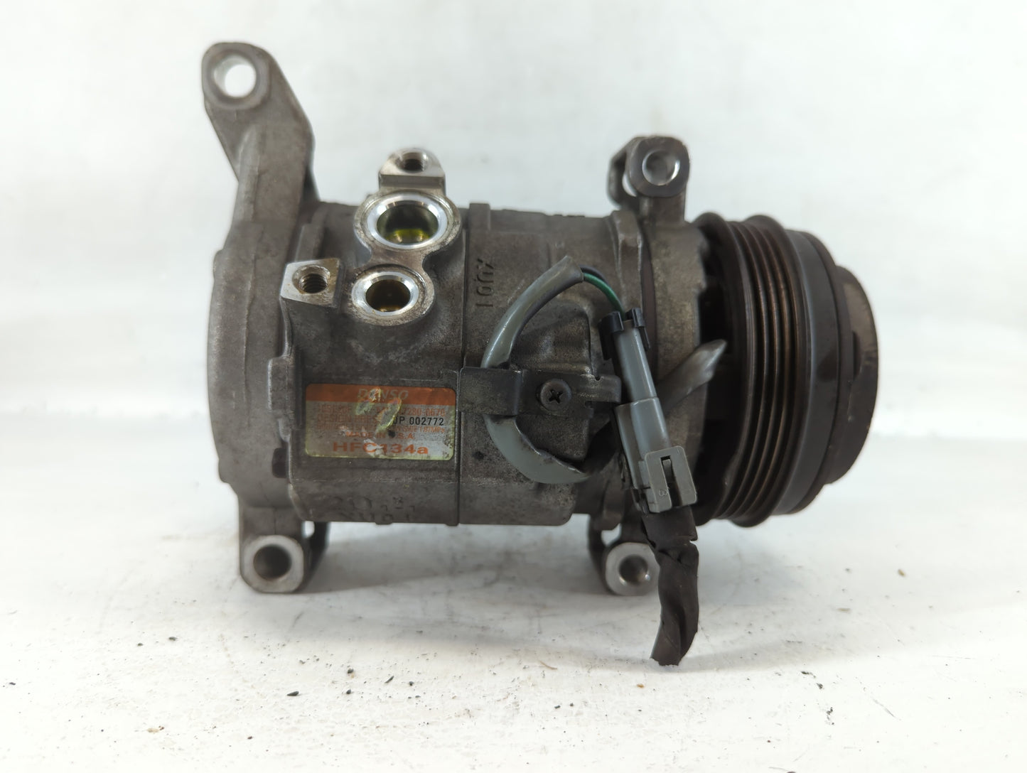 Gmc Yukon Xl Air Conditioning A/c Ac Compressor Oem - Oemusedautoparts1.com