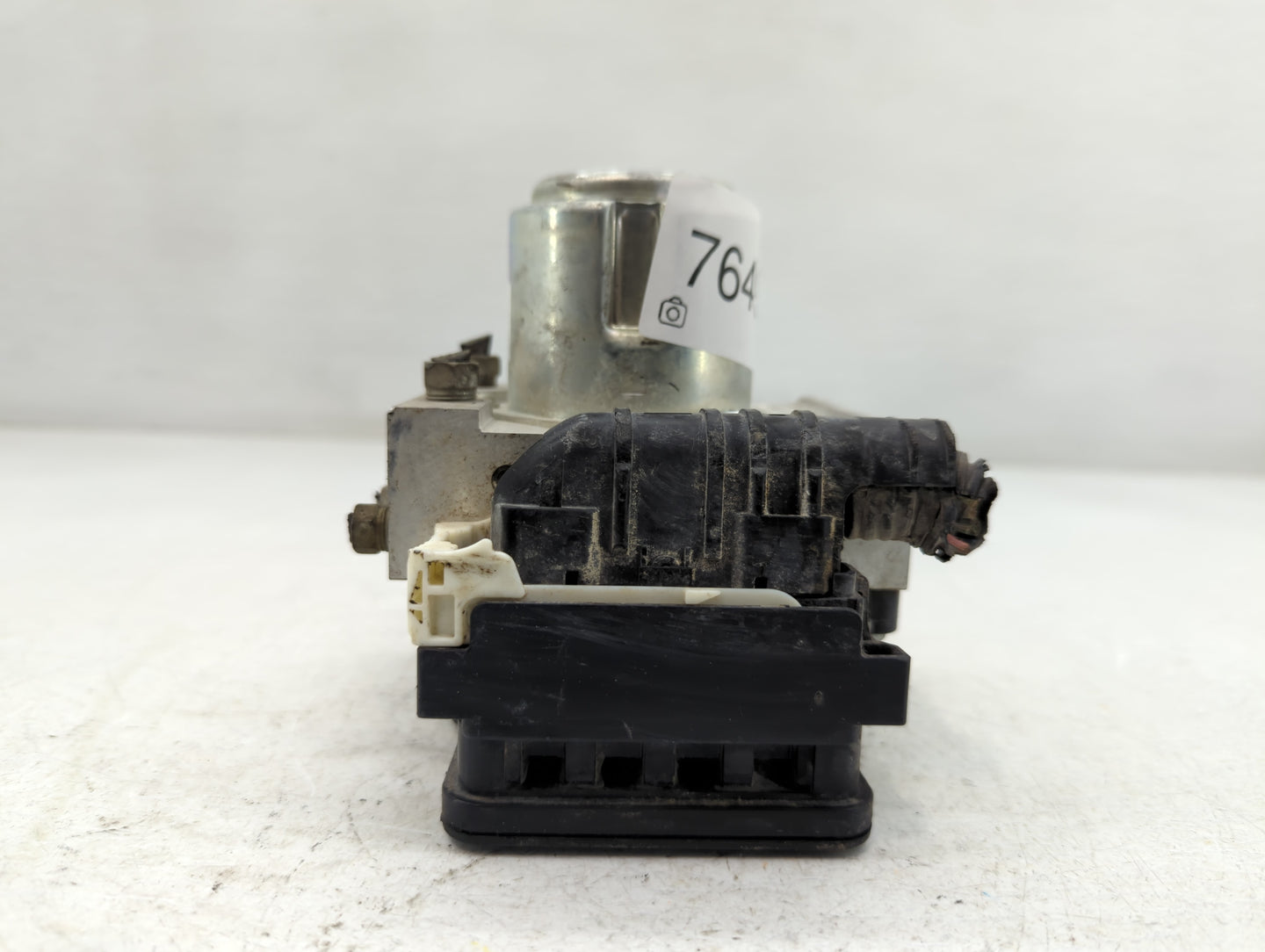 2005-2007 Honda Accord ABS Pump Control Module Replacement P/N:8A25A-0572 A1VAA Fits Fits 2005 2006 2007 OEM Used Auto Parts - Oemusedautoparts1.com