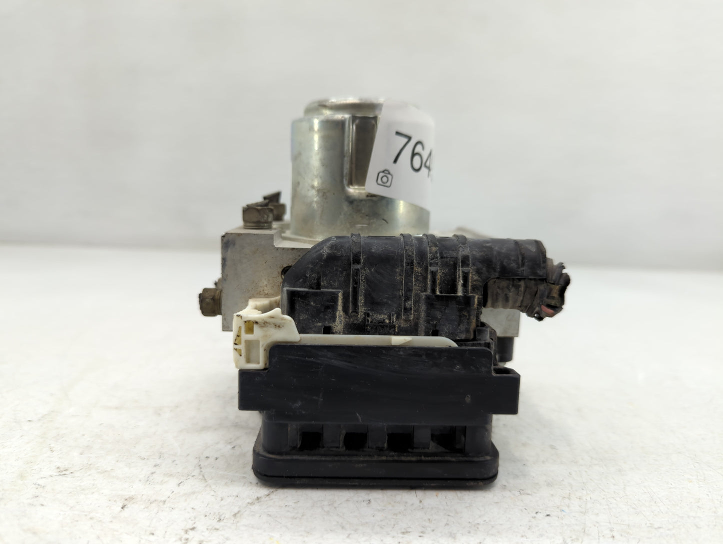 2005-2007 Honda Accord ABS Pump Control Module Replacement P/N:8A25A-0572 A1VAA Fits Fits 2005 2006 2007 OEM Used Auto Parts - Oemusedautoparts1.com