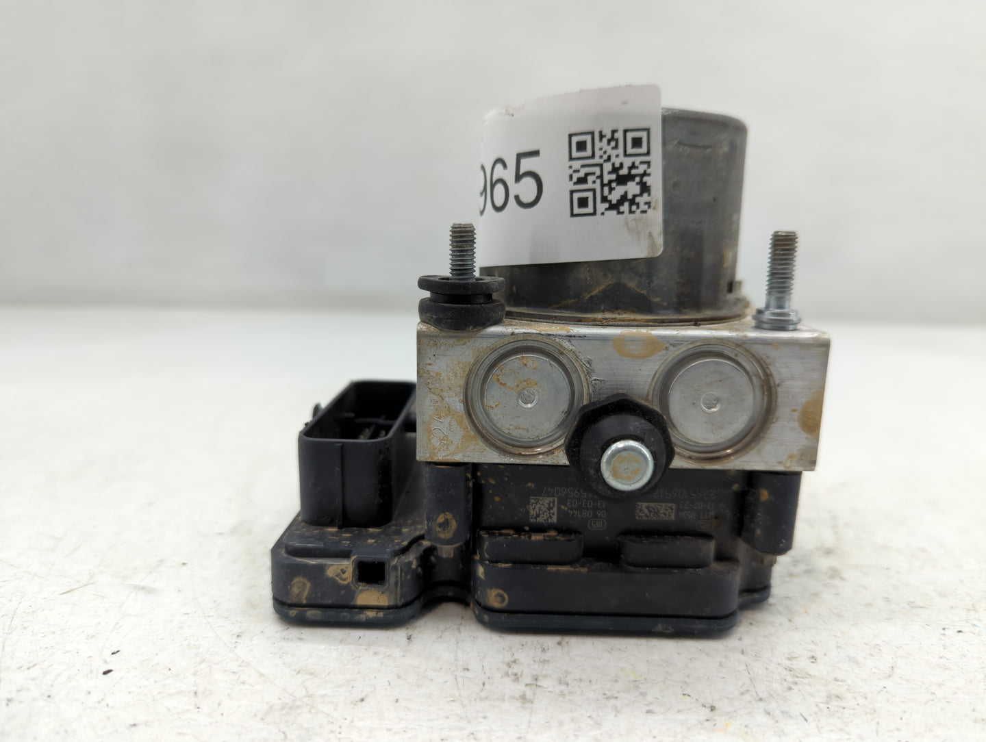 2013-2014 Ford Taurus ABS Pump Control Module Replacement P/N:DG13-2C405-A Fits Fits 2013 2014 OEM Used Auto Parts - Oemusedautoparts1.com