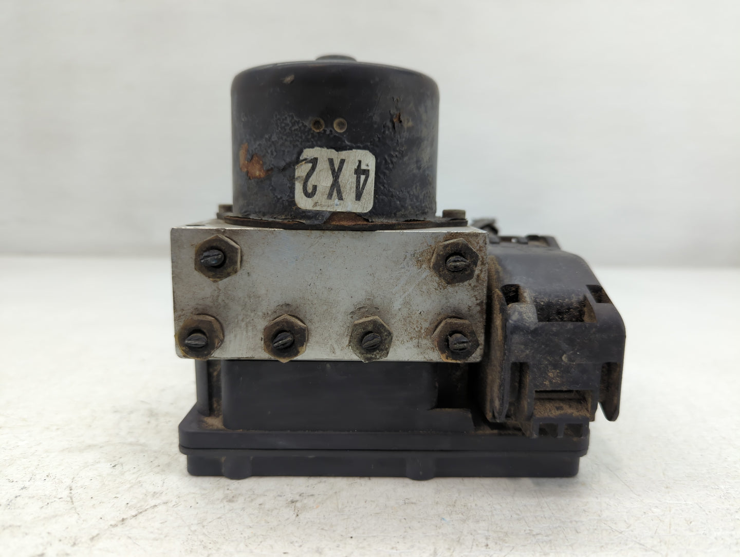 2005-2006 Mazda Tribute ABS Pump Control Module Replacement P/N:5L8T-2C219-AG Fits Fits 2005 2006 OEM Used Auto Parts - Oemusedautoparts1.com