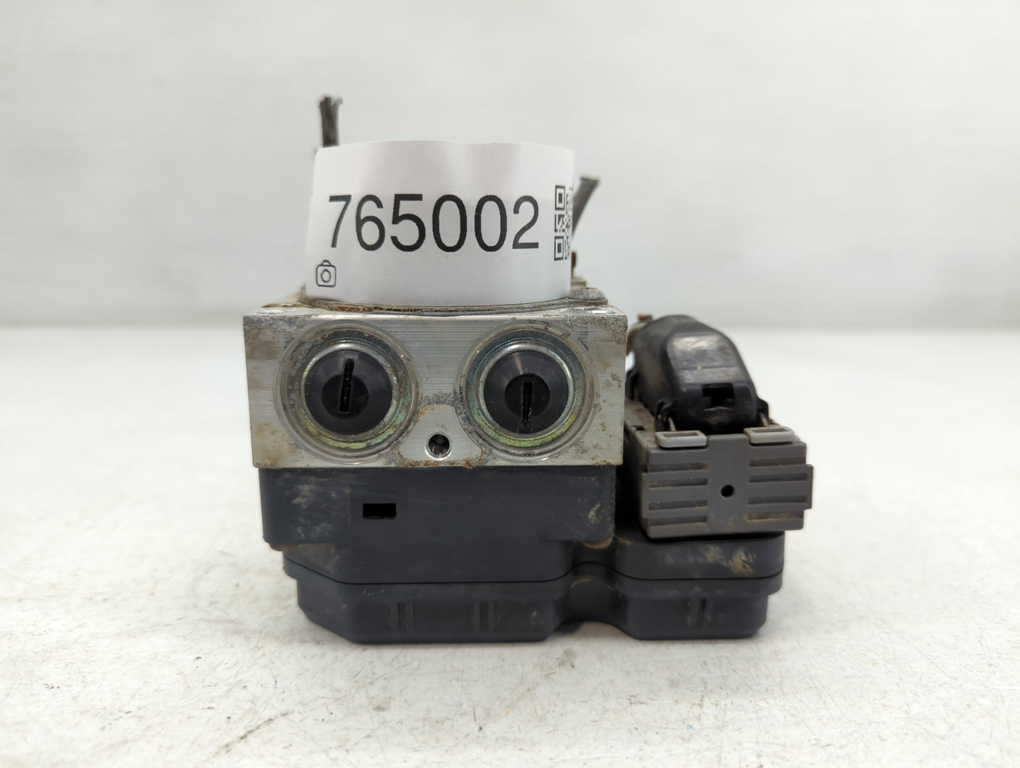 2008-2009 Scion Xd ABS Pump Control Module Replacement P/N:44510-52700 44540-52130 Fits Fits 2008 2009 OEM Used Auto Parts - Oemusedautoparts1.com