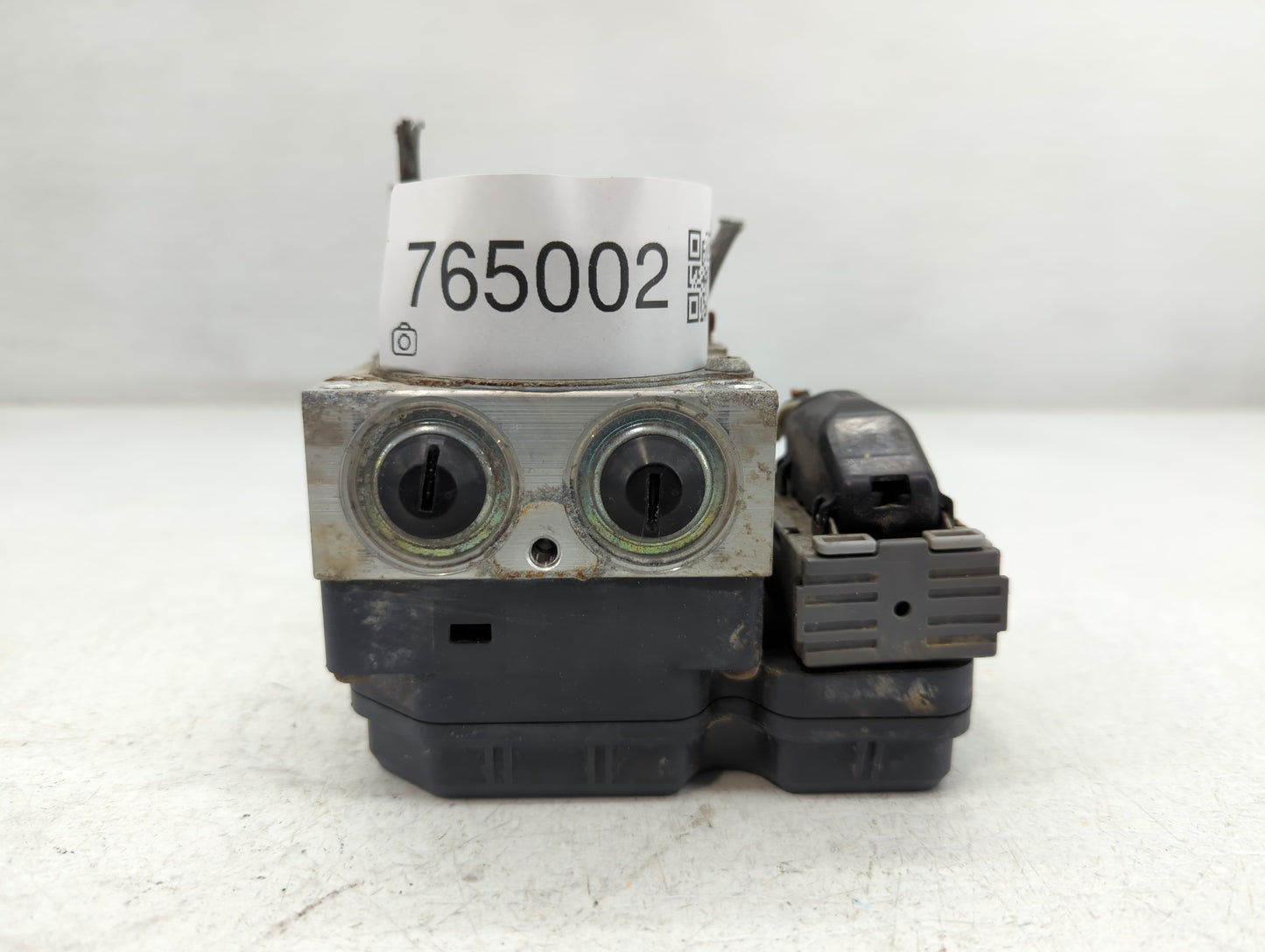 2008-2009 Scion Xd ABS Pump Control Module Replacement P/N:44510-52700 44540-52130 Fits Fits 2008 2009 OEM Used Auto Parts - Oemusedautoparts1.com