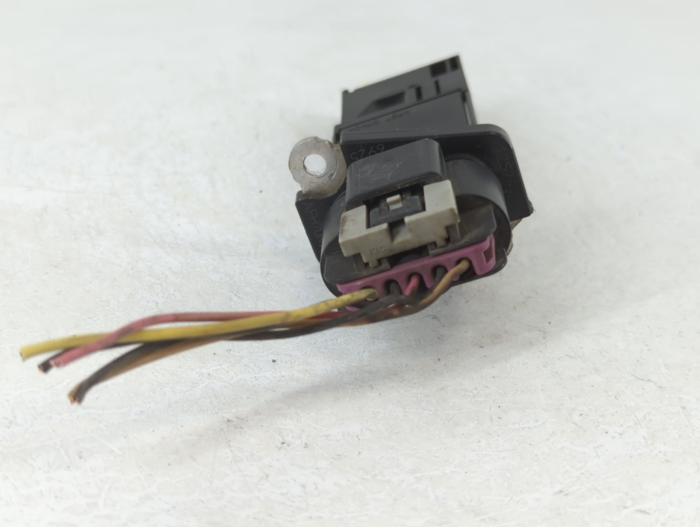 2006-2009 Gmc Envoy Mass Air Flow Meter Maf - Oemusedautoparts1.com