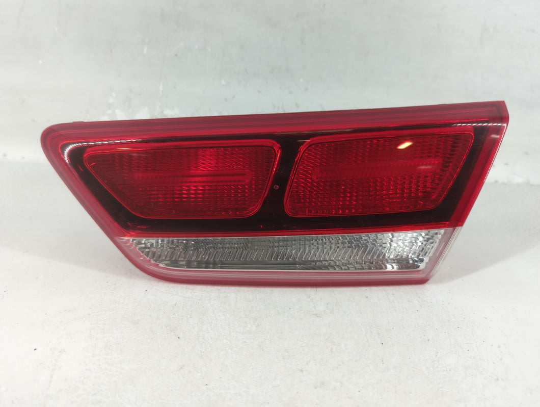 2016-2020 Kia Optima Tail Light Assembly Passenger Right OEM P/N:92404-D5000 Fits Fits 2016 2017 2018 2019 2020 OEM Used Auto Parts