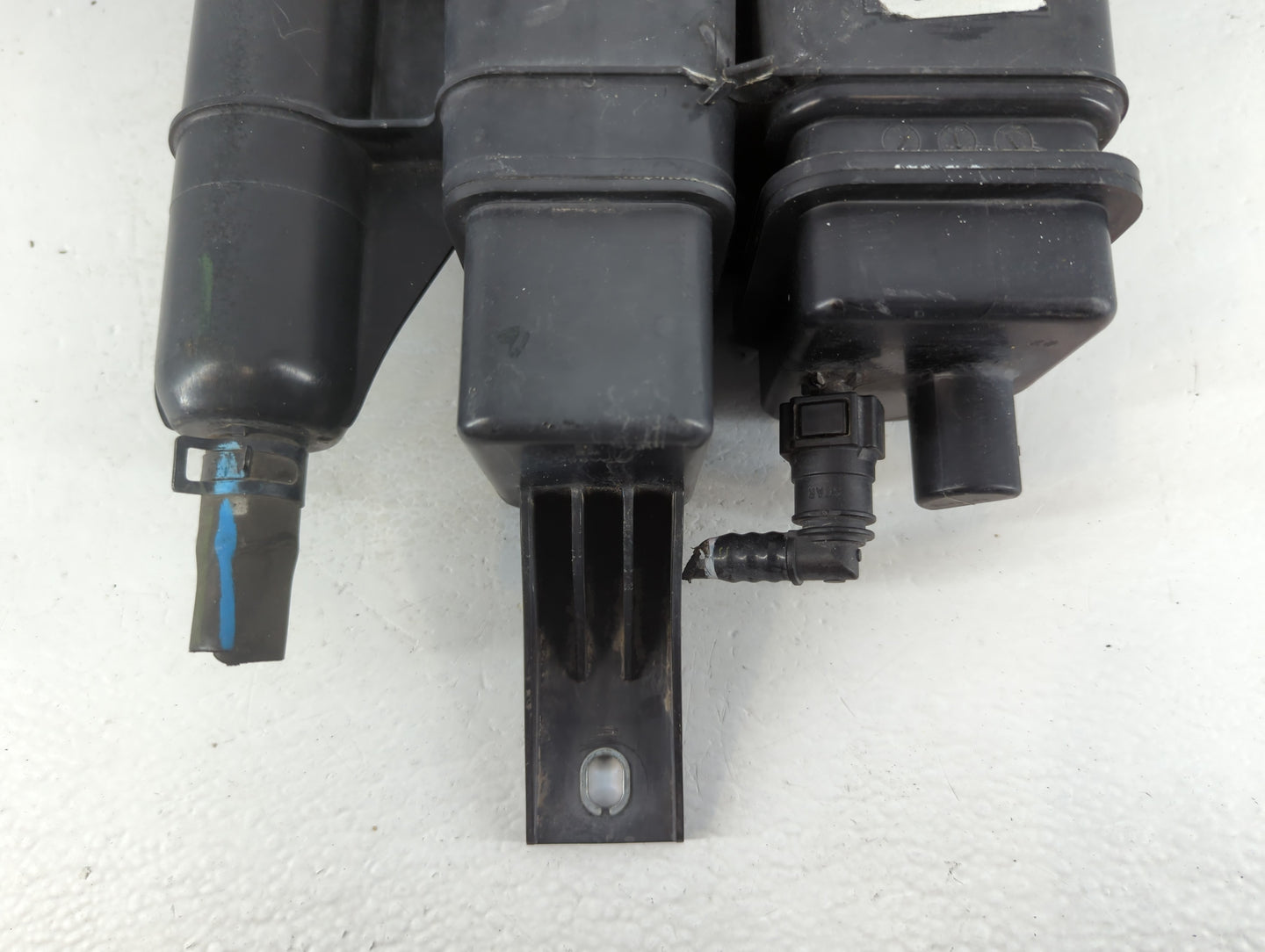 2015 Hyundai Sonata Fuel Vapor Charcoal Canister - Oemusedautoparts1.com