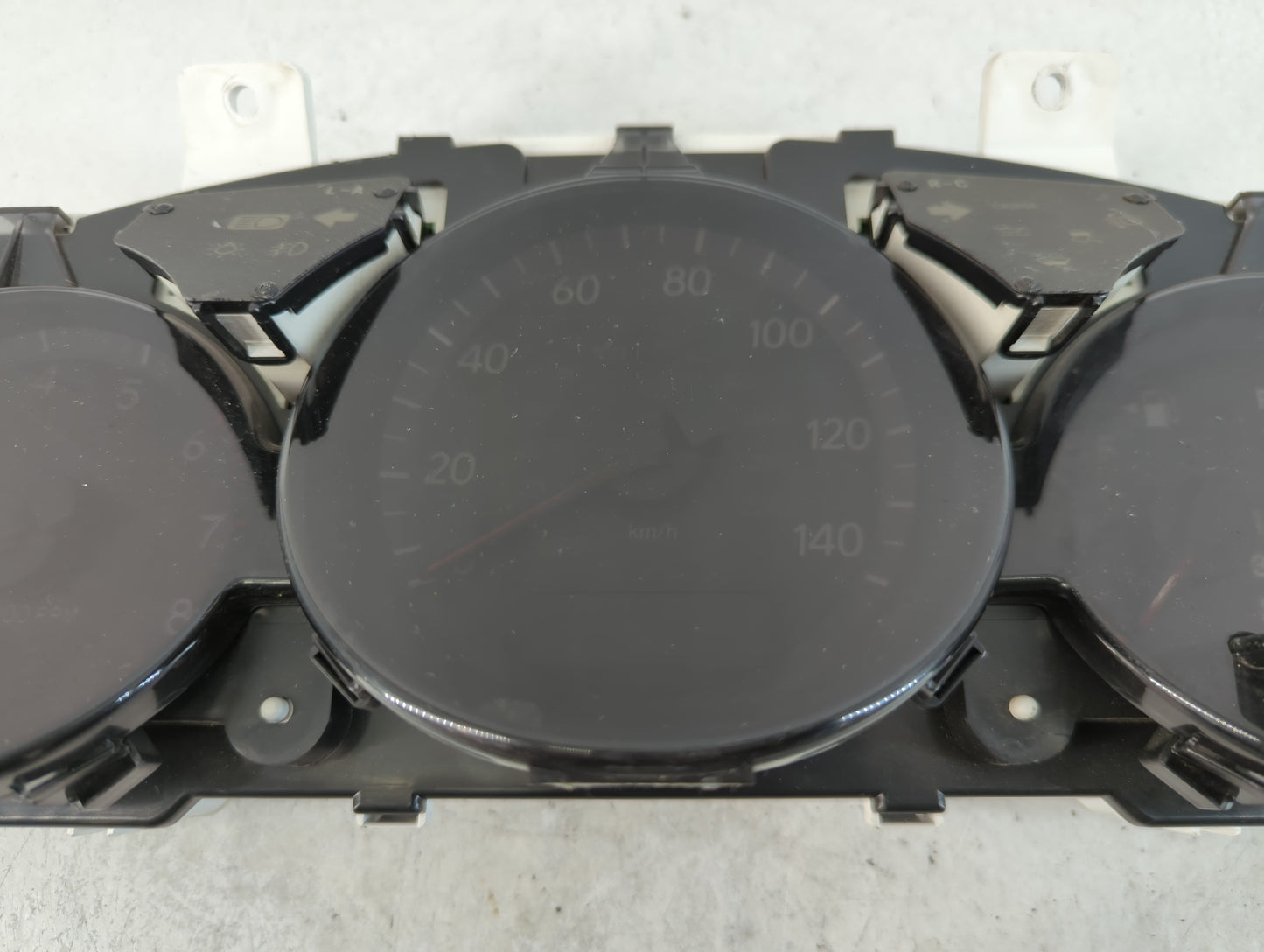 2004-2006 Lexus Es330 Instrument Cluster Speedometer Gauges P/N:257420-7360 83800-33800 Fits Fits 2004 2005 2006 OEM Used Auto Parts - Oemusedautoparts1.com
