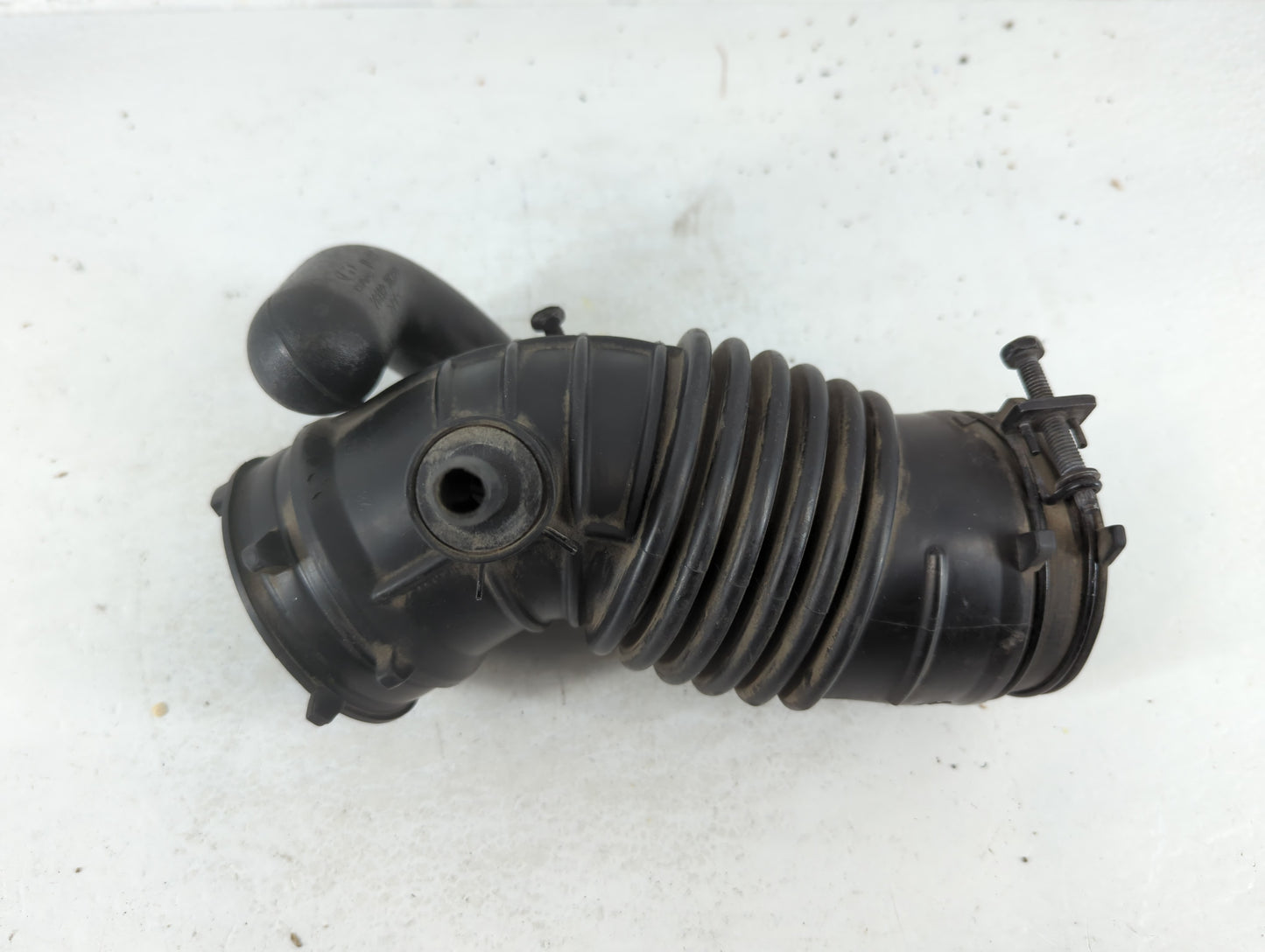 2016 Hyundai Elantra Air Cleaner Intake Duct Hose Tube - Oemusedautoparts1.com