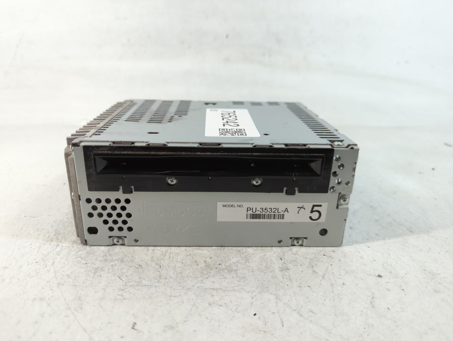 2013 Ford Explorer Radio AM FM Cd Player Receiver Replacement P/N:DB5T-19C107-BC Fits OEM Used Auto Parts - Oemusedautoparts1.com