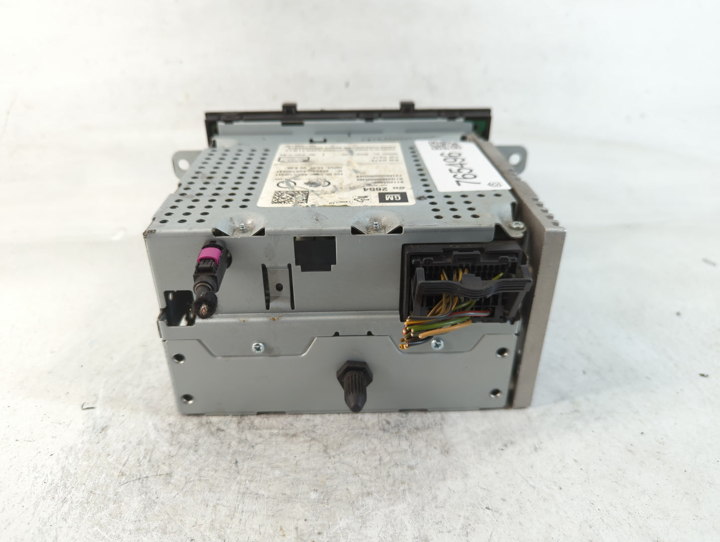 2015-2016 Chevrolet Sonic Radio AM FM Cd Player Receiver Replacement P/N:42422654 Fits Fits 2015 2016 OEM Used Auto Parts - Oemusedautoparts1.com