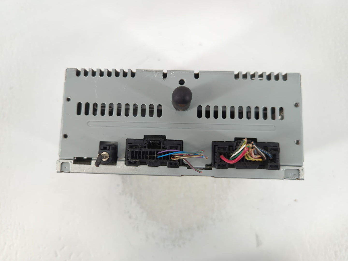 2016-2017 Ford Explorer Radio AM FM Cd Player Receiver Replacement P/N:GB5T-19C107-AB Fits Fits 2016 2017 OEM Used Auto Parts - Oemusedautoparts1.com