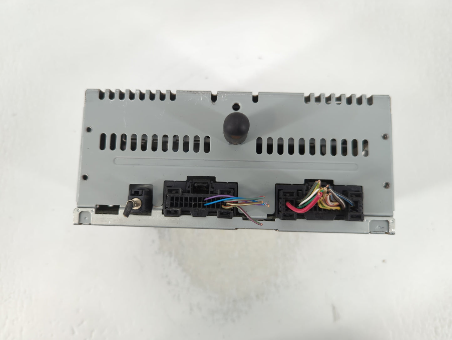 2016-2017 Ford Explorer Radio AM FM Cd Player Receiver Replacement P/N:GB5T-19C107-AB Fits Fits 2016 2017 OEM Used Auto Parts - Oemusedautoparts1.com