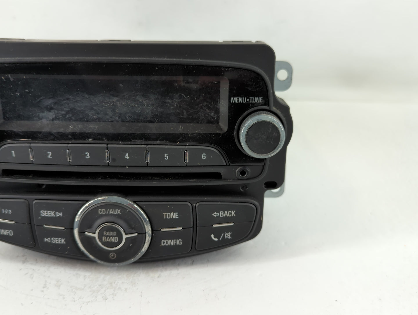 2013 Chevrolet Sonic Radio AM FM Cd Player Receiver Replacement P/N:95315734 95242290, 688277334 Fits OEM Used Auto Parts - Oemusedautoparts1.com