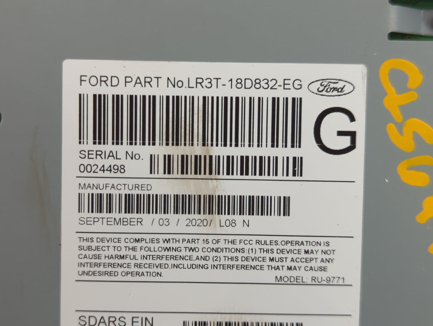 2020 Ford Mustang Radio AM FM Cd Player Receiver Replacement P/N:LR3T-18D832-EG Fits OEM Used Auto Parts - Oemusedautoparts1.com