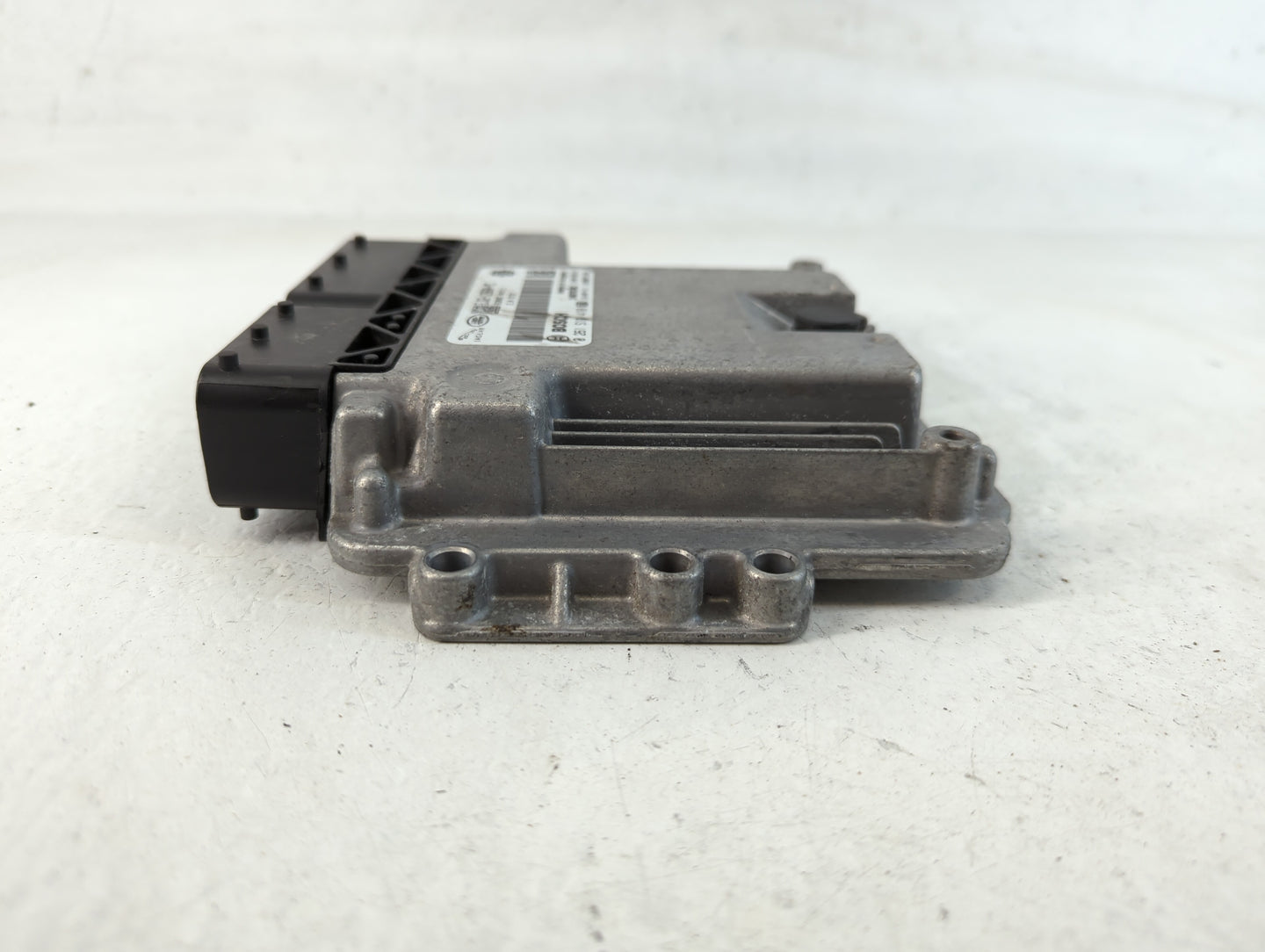 2017 Jaguar Xe PCM Engine Control Computer ECU ECM PCU OEM P/N:EJ32-12B684-MC Fits OEM Used Auto Parts - Oemusedautoparts1.com