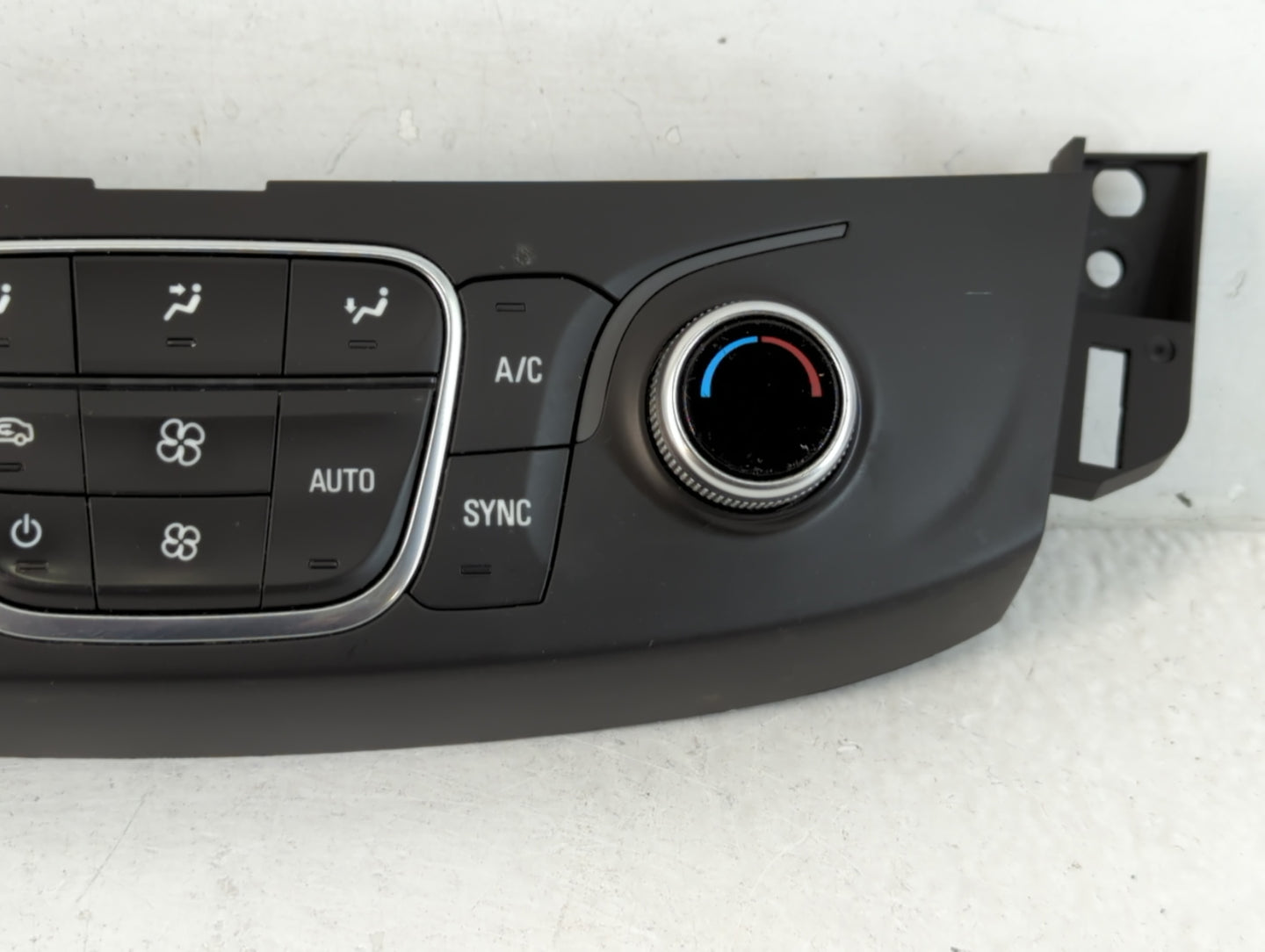 2018-2022 Chevrolet Traverse Climate Control Module Temperature AC/Heater Replacement P/N:84344401 Fits OEM Used Auto Parts - Oemusedautoparts1.com