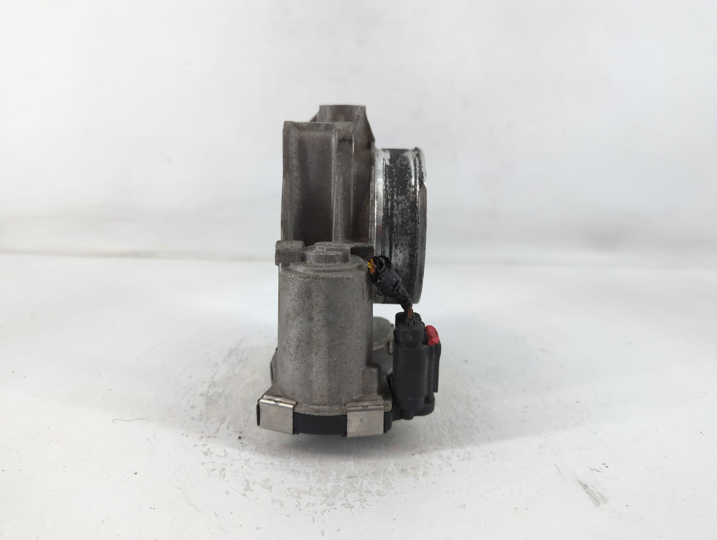 2012-2016 Cadillac Srx Throttle Body P/N:12632172BA Fits Fits 2012 2013 2014 2015 2016 2017 2018 2019 2020 2021 2022 OEM Used Auto Parts - Oemusedautoparts1.com