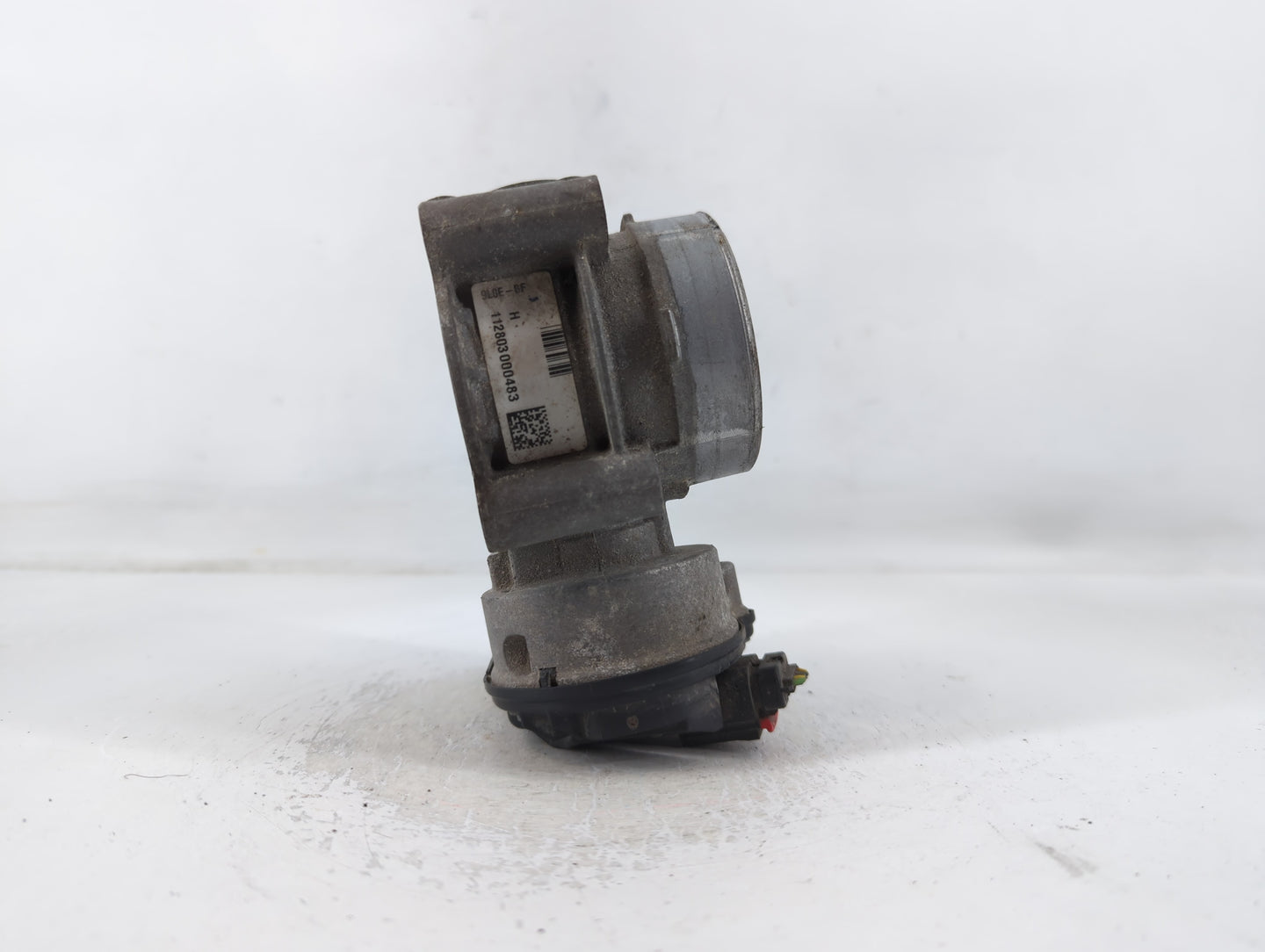 2009-2012 Ford Escape Throttle Body P/N:112803000483 9L8E-BF Fits Fits 2009 2010 2011 2012 OEM Used Auto Parts - Oemusedautoparts1.com