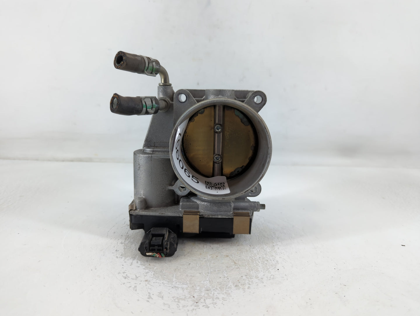 2015-2016 Nissan Pathfinder Throttle Body P/N:RME70-50 Fits Fits 2015 2016 2017 2018 2019 2020 2021 2022 OEM Used Auto Parts - Oemusedautoparts1.com