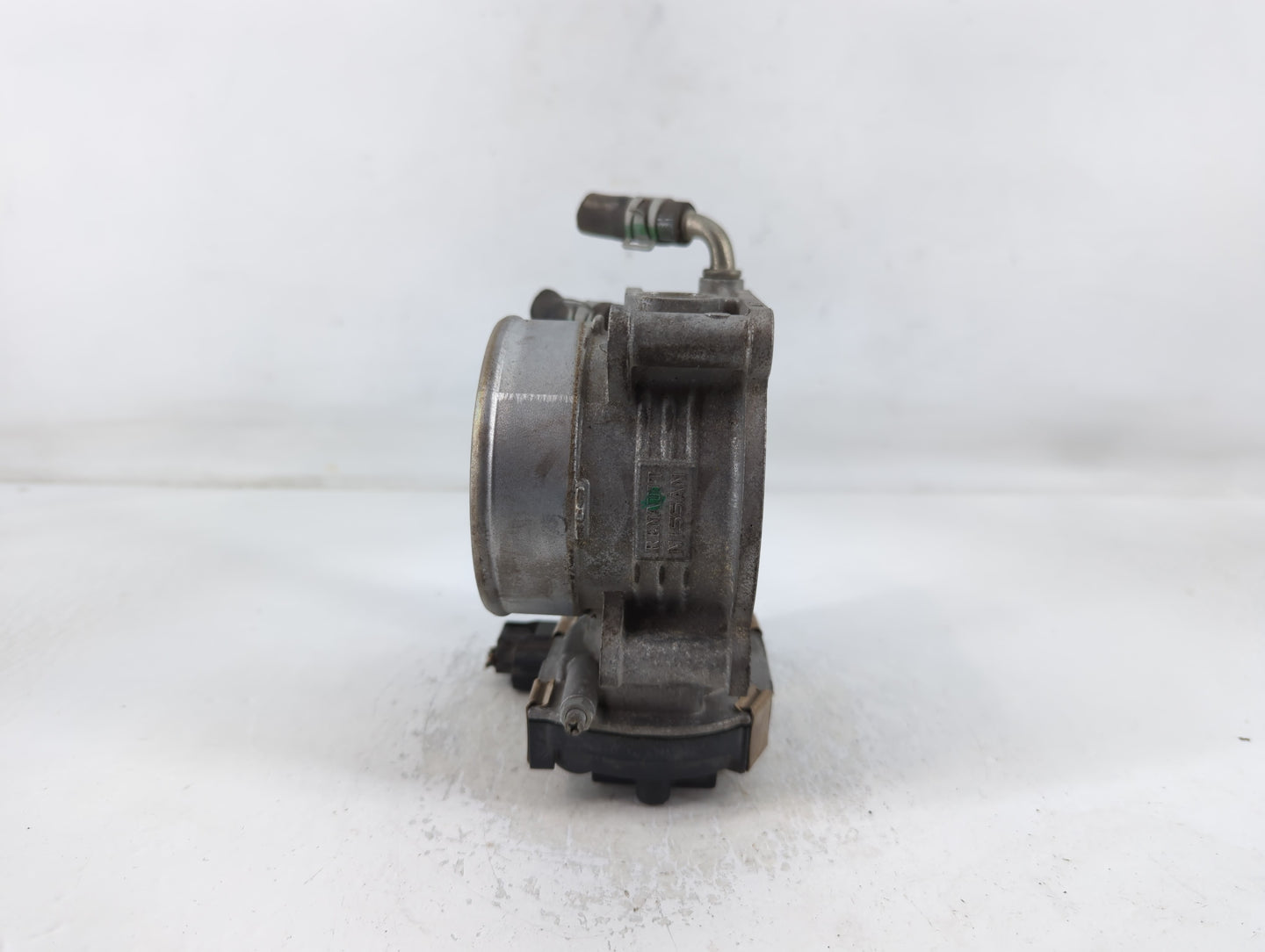 2015-2016 Nissan Pathfinder Throttle Body P/N:RME70-50 Fits Fits 2015 2016 2017 2018 2019 2020 2021 2022 OEM Used Auto Parts - Oemusedautoparts1.com