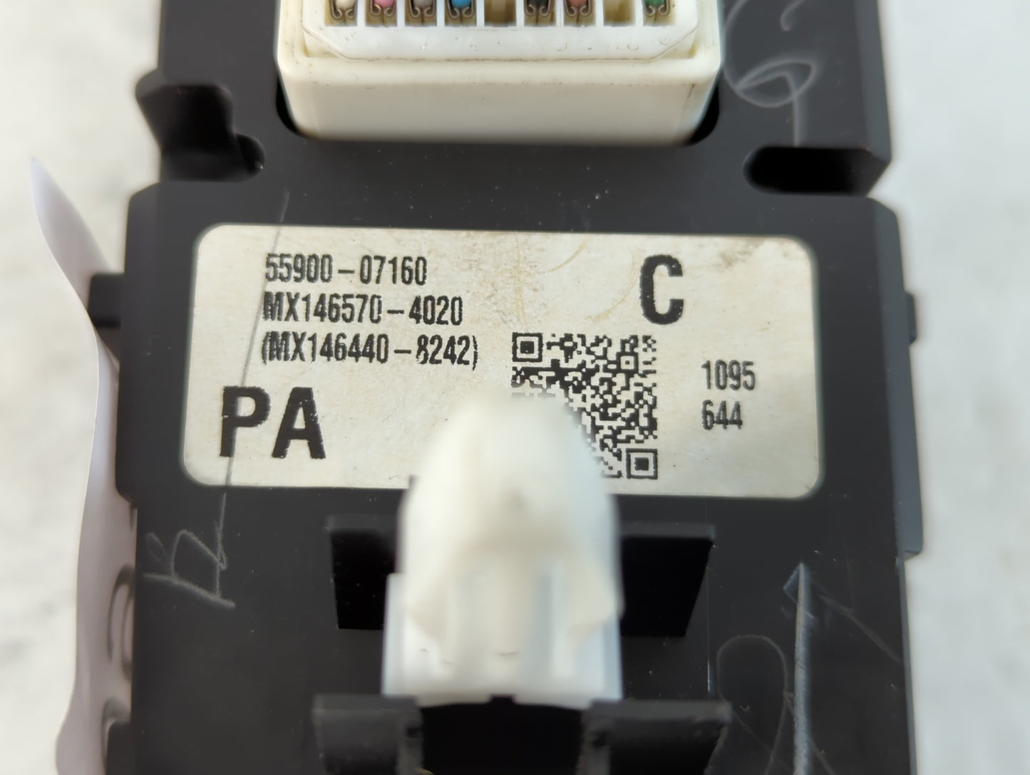 2005-2010 Toyota Avalon Climate Control Module Temperature AC/Heater Replacement P/N:55900-07160 Fits OEM Used Auto Parts - Oemusedautoparts1.com