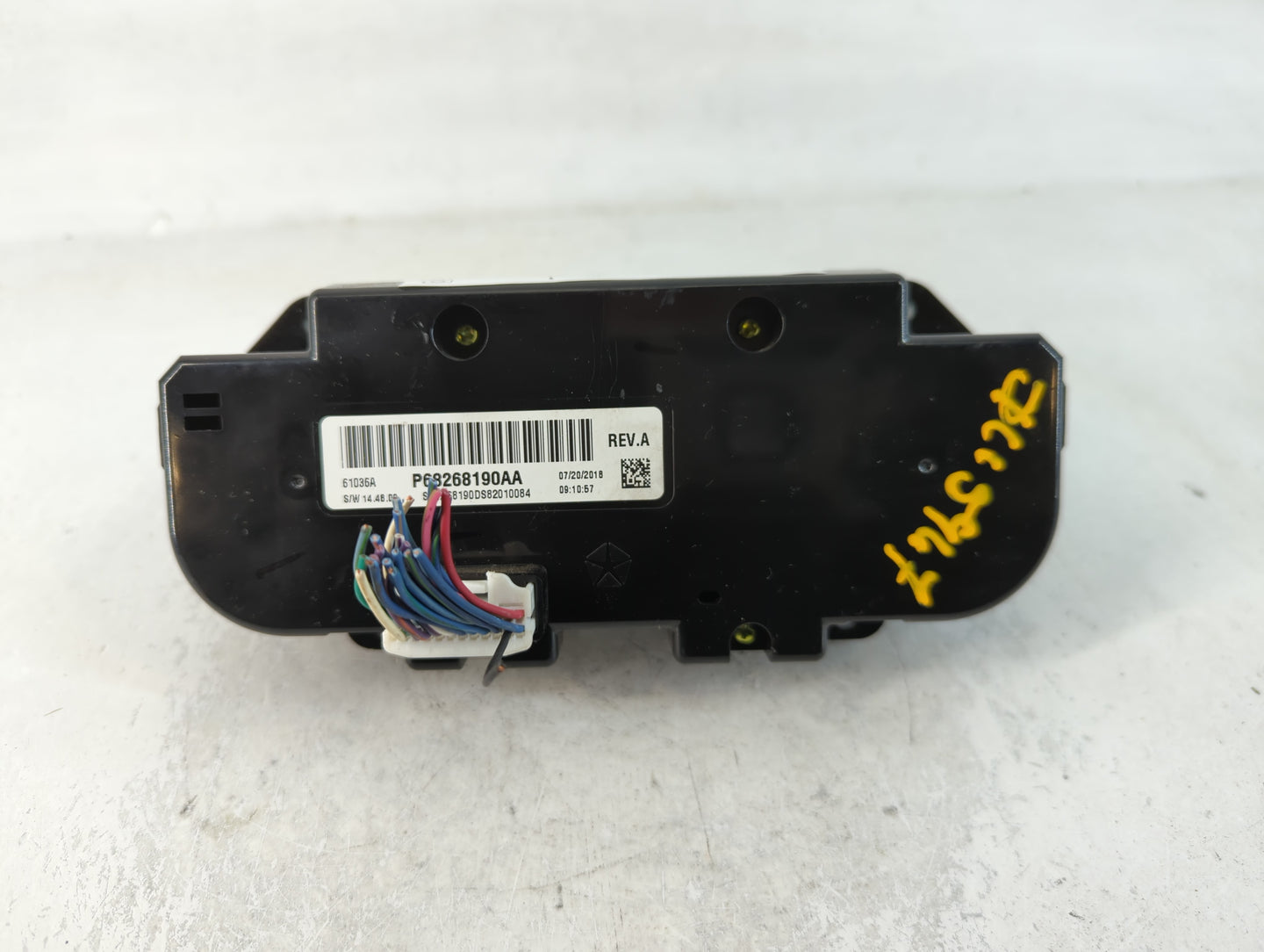 2019 Dodge Ram 1500 Climate Control Module Temperature AC/Heater Replacement P/N:P68268190AA Fits OEM Used Auto Parts - Oemusedautoparts1.com