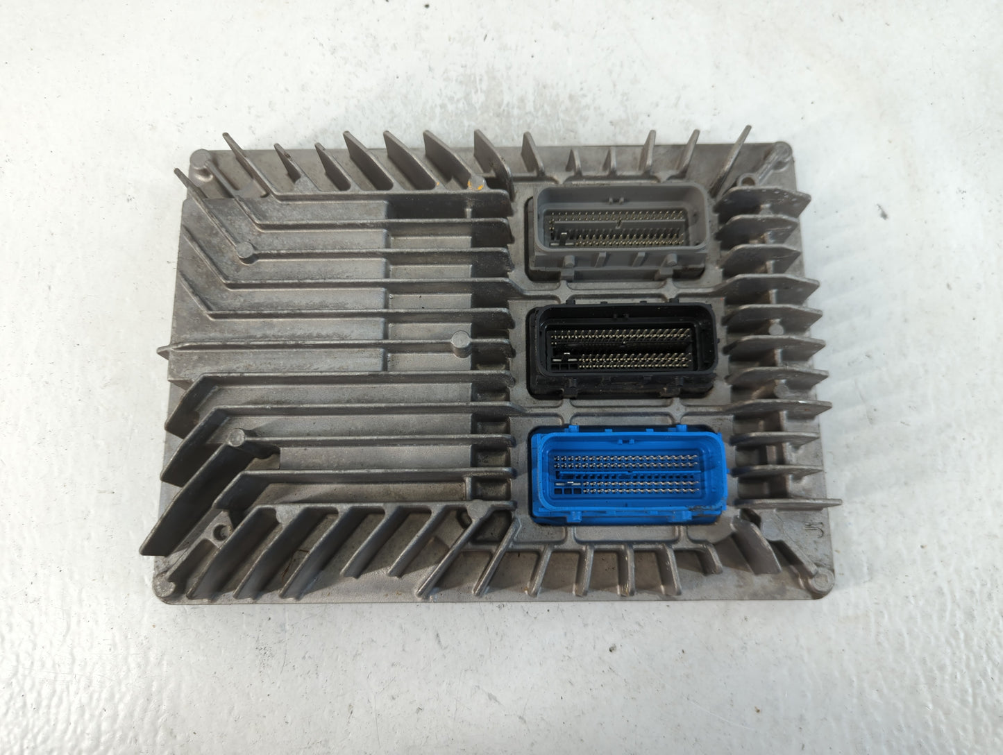 2014-2016 Chevrolet Impala PCM Engine Control Computer ECU ECM PCU OEM P/N:12657778 Fits Fits 2013 2014 2015 2016 OEM Used Auto Parts - Oemusedautoparts1.com