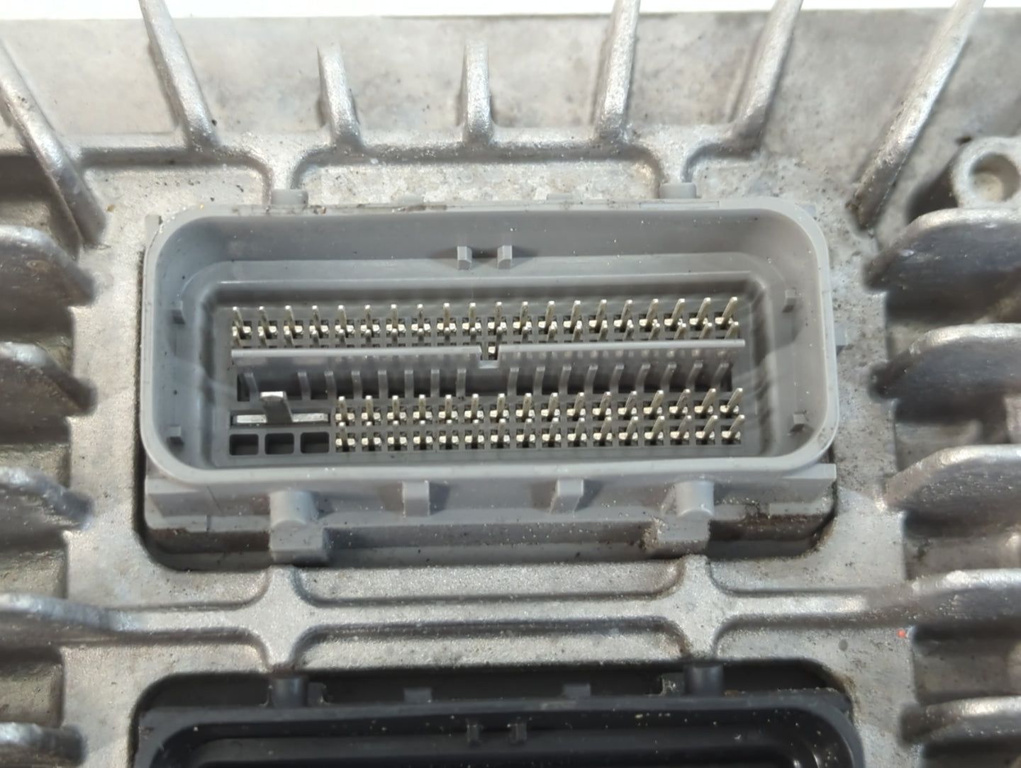 2014-2016 Chevrolet Impala PCM Engine Control Computer ECU ECM PCU OEM P/N:12657778 Fits Fits 2013 2014 2015 2016 OEM Used Auto Parts - Oemusedautoparts1.com