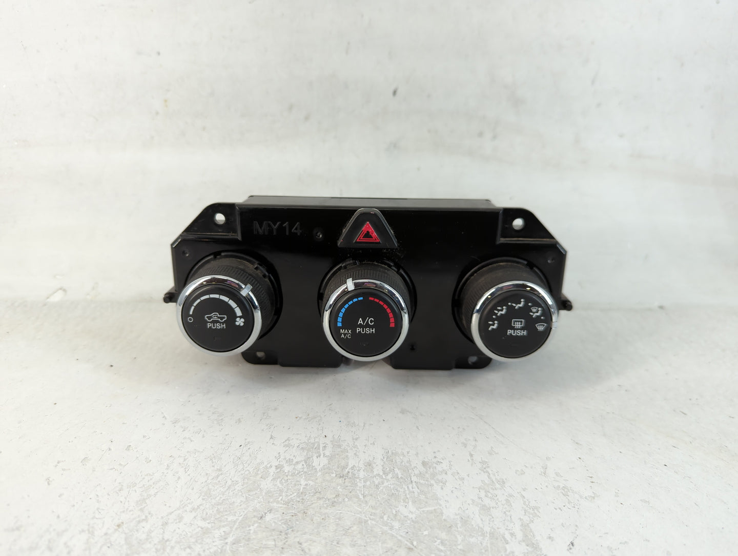 2019 Dodge Ram 1500 Climate Control Module Temperature AC/Heater Replacement P/N:P68268190AA Fits OEM Used Auto Parts - Oemusedautoparts1.com