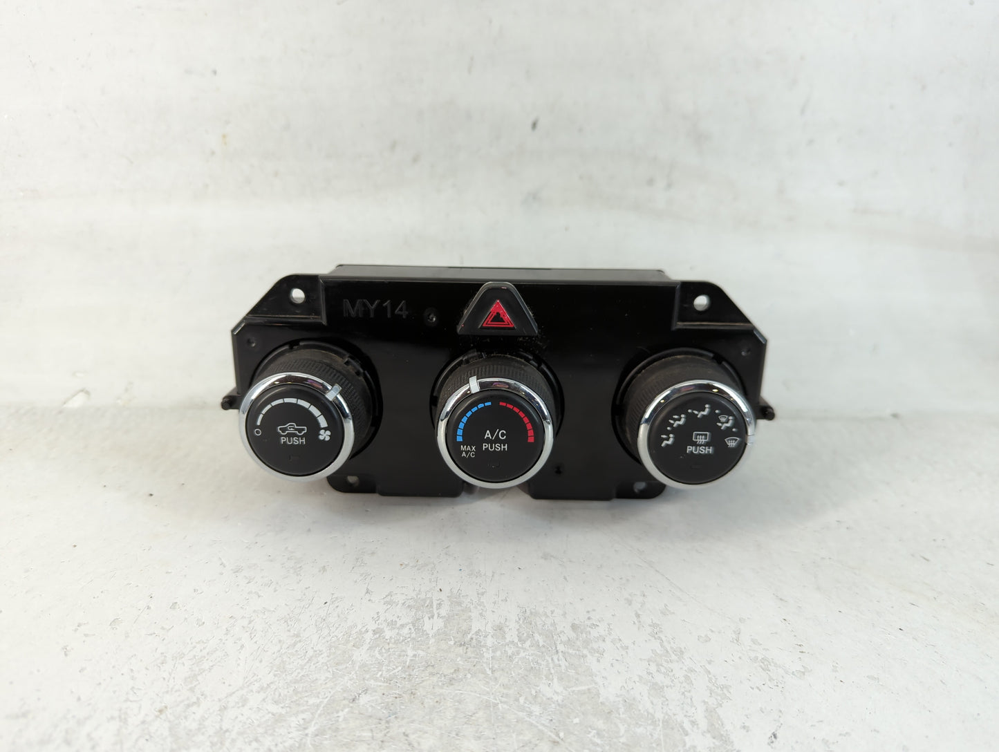 2019 Dodge Ram 1500 Climate Control Module Temperature AC/Heater Replacement P/N:P68268190AA Fits OEM Used Auto Parts - Oemusedautoparts1.com