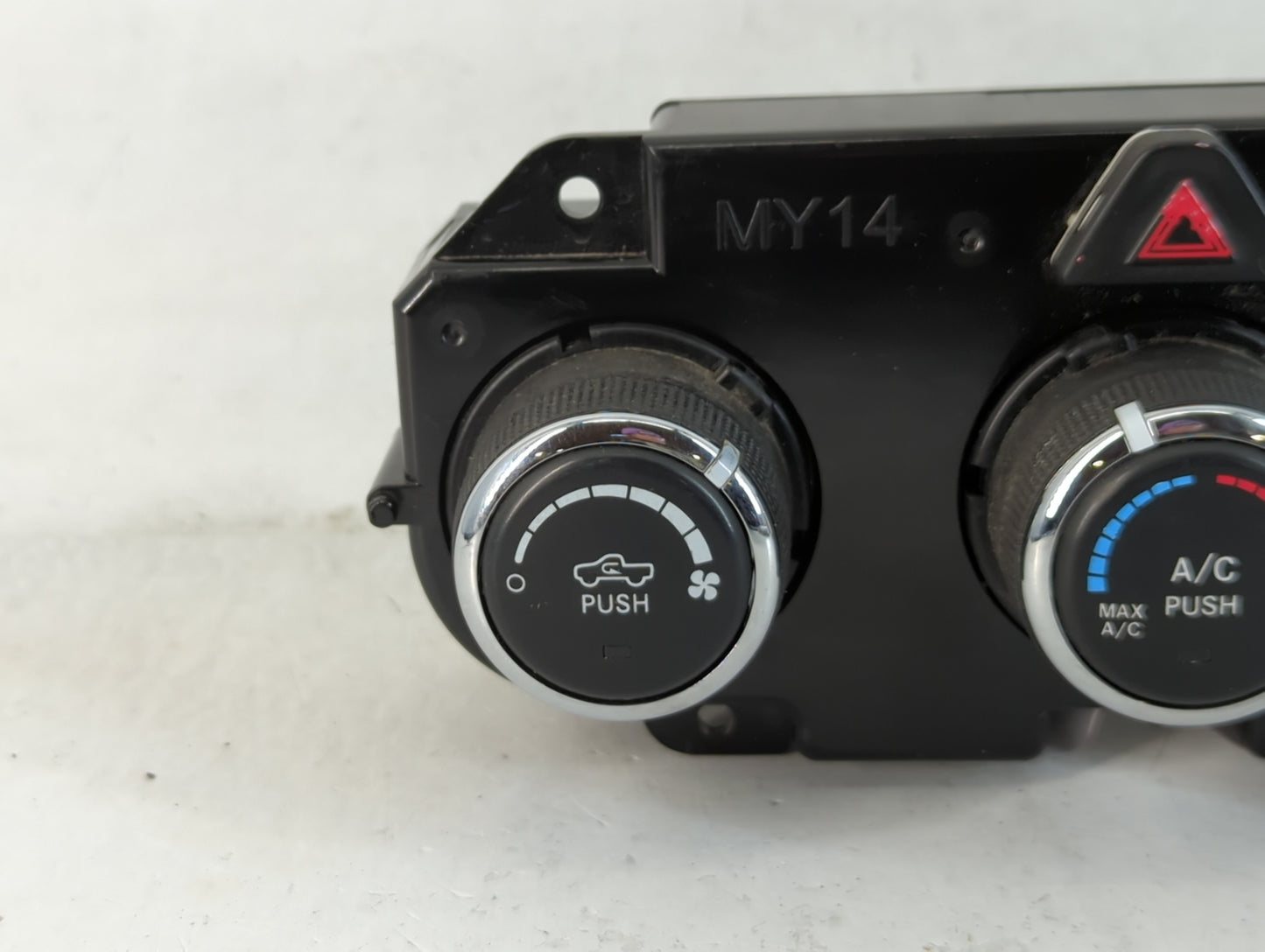 2019 Dodge Ram 1500 Climate Control Module Temperature AC/Heater Replacement P/N:P68268190AA Fits OEM Used Auto Parts - Oemusedautoparts1.com