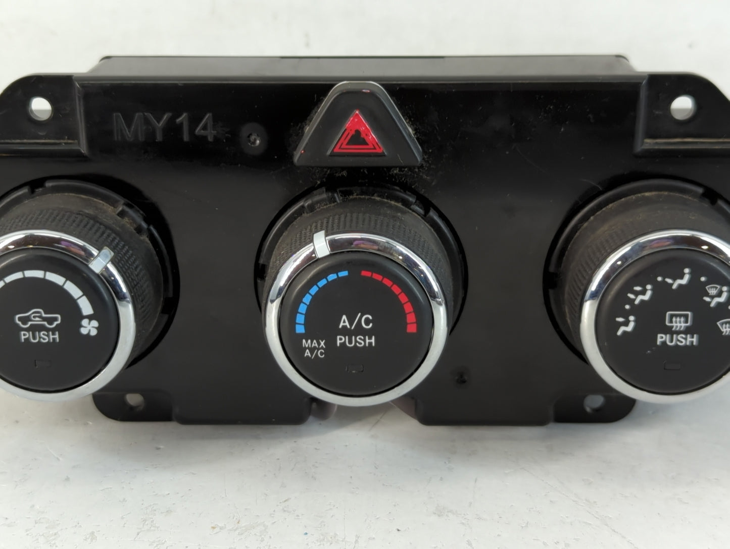 2019 Dodge Ram 1500 Climate Control Module Temperature AC/Heater Replacement P/N:P68268190AA Fits OEM Used Auto Parts - Oemusedautoparts1.com