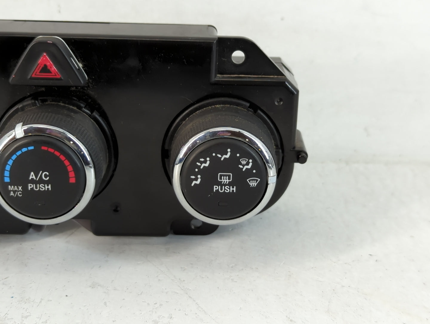 2019 Dodge Ram 1500 Climate Control Module Temperature AC/Heater Replacement P/N:P68268190AA Fits OEM Used Auto Parts - Oemusedautoparts1.com