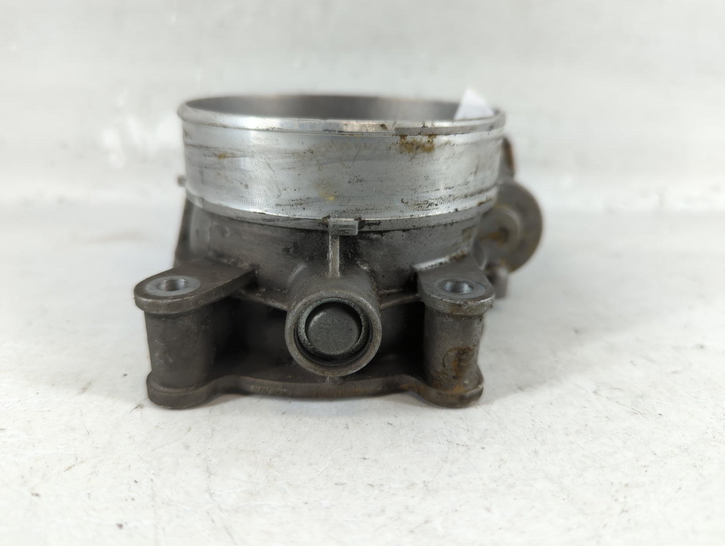 2016-2019 Gmc Savana 2500 Throttle Body P/N:12678312 Fits Fits 2014 2015 2016 2017 2018 2019 2020 2021 2022 OEM Used Auto Parts - Oemusedautoparts1.com