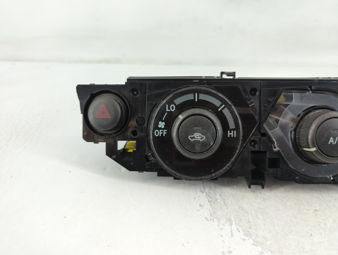 2002-2006 Toyota Camry Climate Control Module Temperature AC/Heater Replacement P/N:55902-06040-E1 Fits OEM Used Auto Parts - Oemusedautoparts1.com