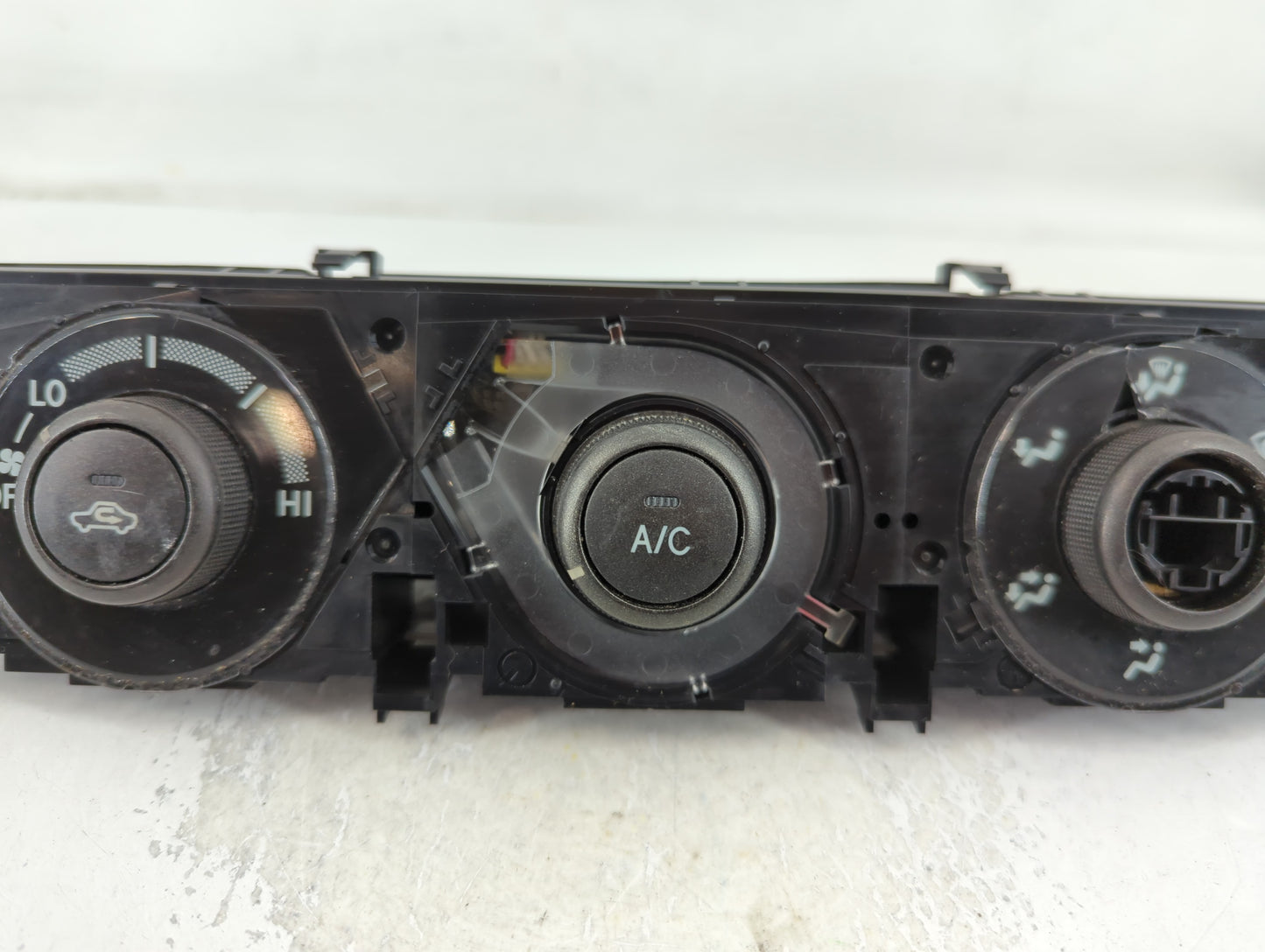 2002-2006 Toyota Camry Climate Control Module Temperature AC/Heater Replacement P/N:55902-06040-E1 Fits OEM Used Auto Parts - Oemusedautoparts1.com