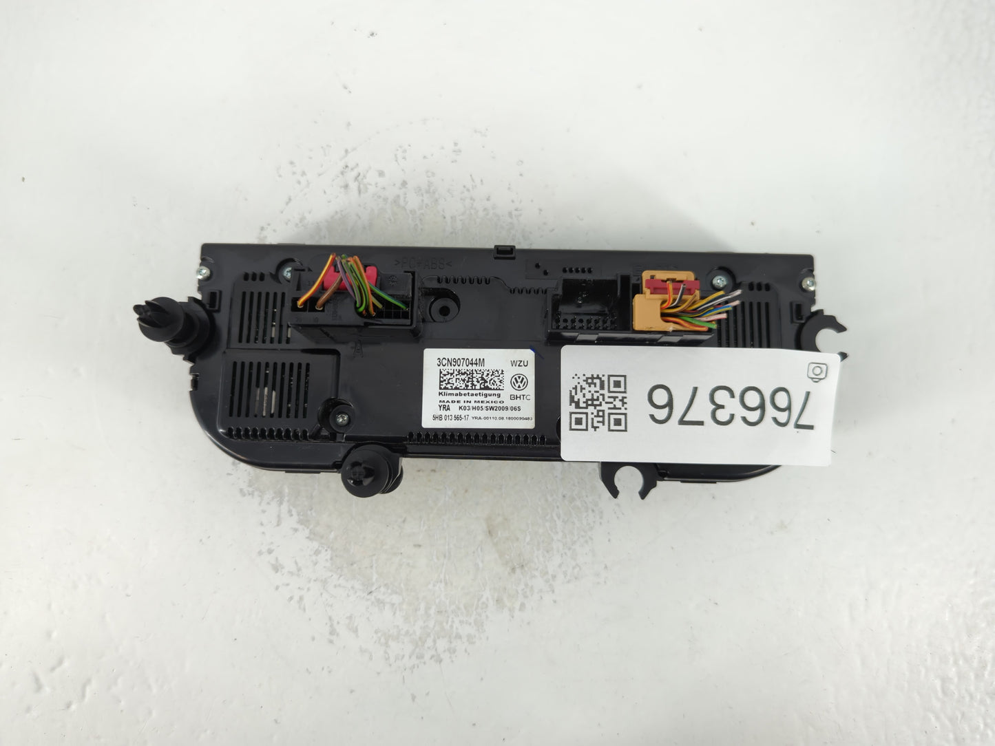 2018 Volkswagen Atlas Climate Control Module Temperature AC/Heater Replacement P/N:3CN907044M Fits OEM Used Auto Parts - Oemusedautoparts1.com
