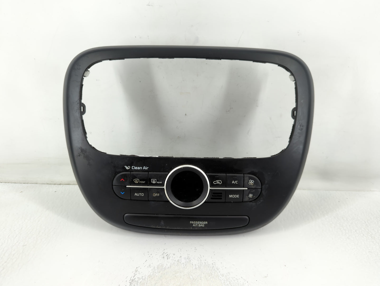 2017-2019 Kia Soul Climate Control Module Temperature AC/Heater Replacement P/N:97250-B2DQ1CA Fits Fits 2017 2018 2019 OEM Used Auto Parts - Oemusedautoparts1.com