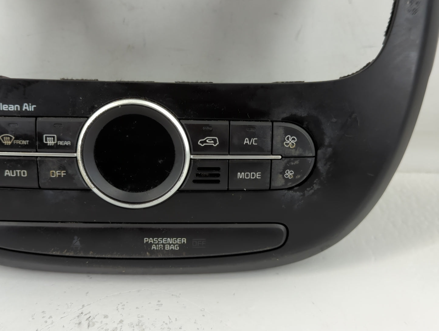 2017-2019 Kia Soul Climate Control Module Temperature AC/Heater Replacement P/N:97250-B2DQ1CA Fits Fits 2017 2018 2019 OEM Used Auto Parts - Oemusedautoparts1.com