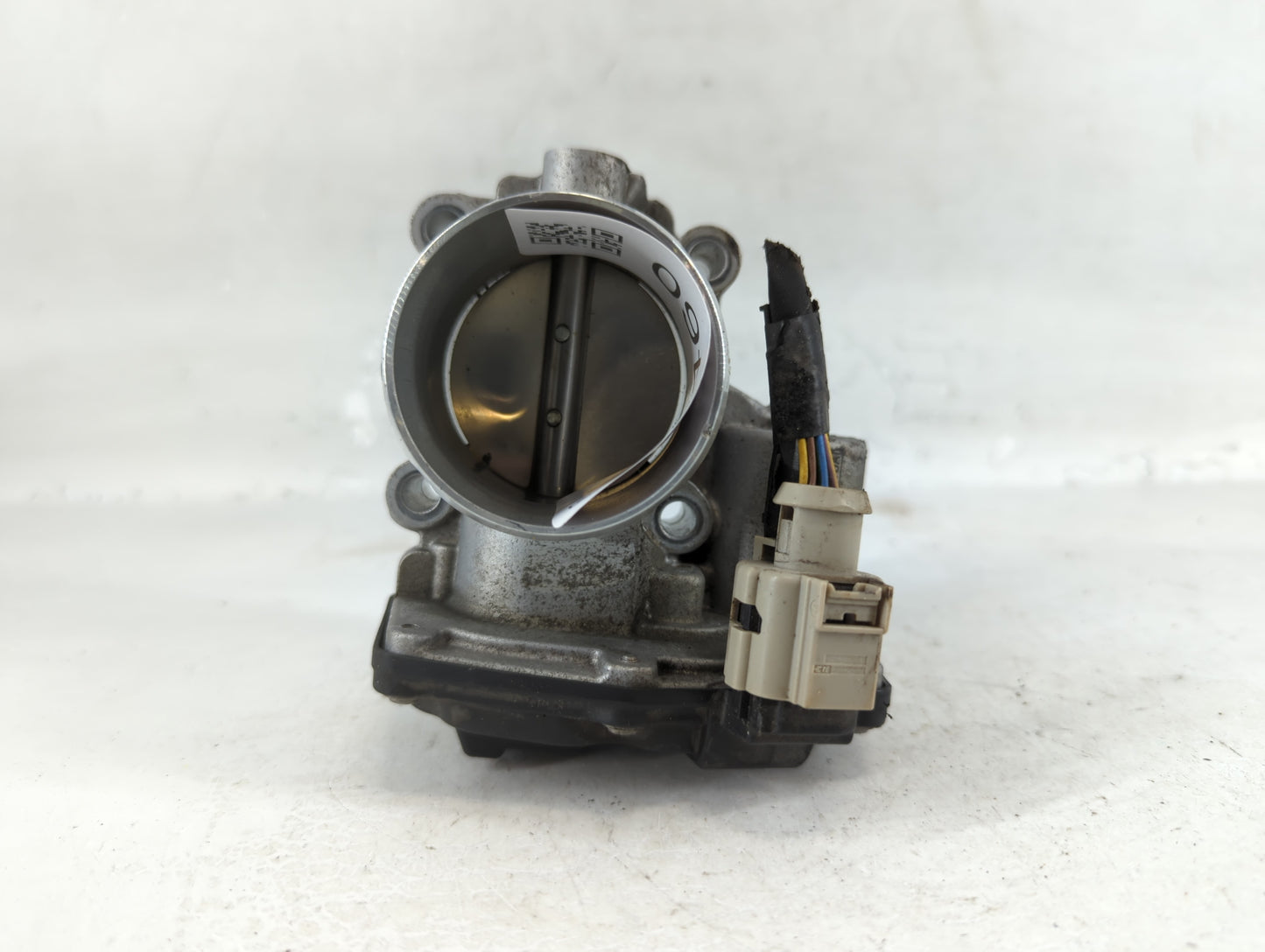 2014-2020 Ford Fusion Throttle Body P/N:B20 007 5005 DS7G-9F991-CA Fits Fits 2014 2015 2016 2017 2018 2019 2020 OEM Used Auto Parts - Oemusedautoparts1.com