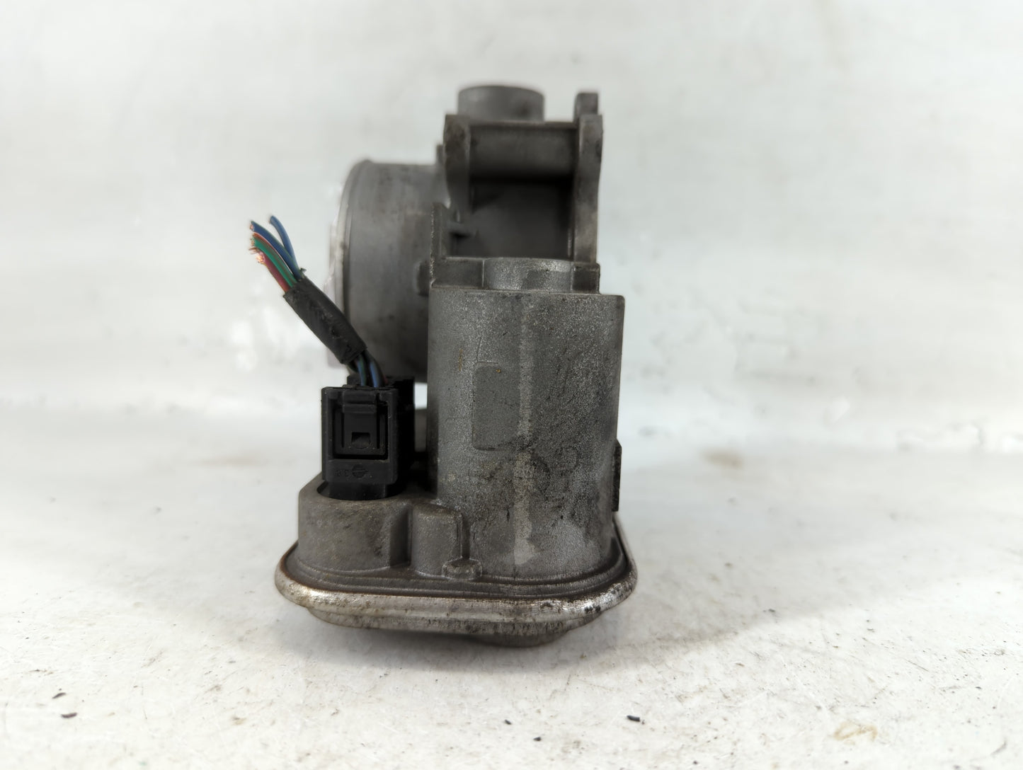 2007-2017 Jeep Patriot Throttle Body P/N:04891735AC Fits Fits 2007 2008 2009 2010 2011 2012 2013 2014 2015 2016 2017 2018 OEM Used Auto Parts - Oemusedautoparts1.com