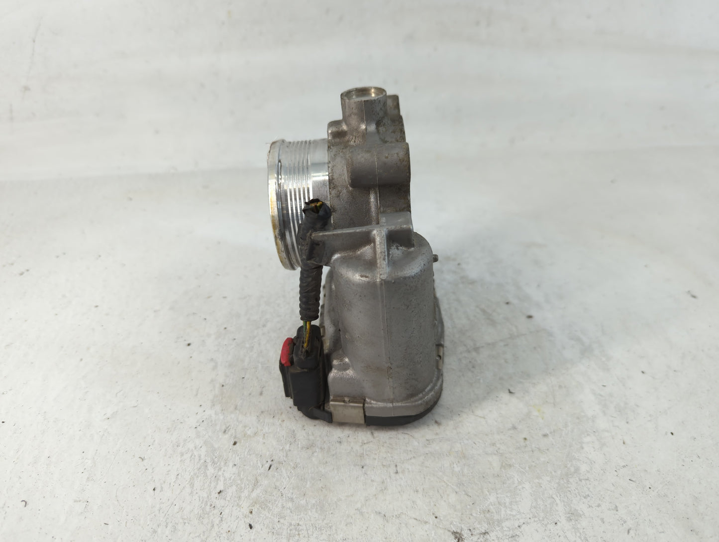 2017-2020 Lincoln Mkz Throttle Body P/N:DS7E-9F991-BB Fits Fits 2014 2015 2016 2017 2018 2019 2020 2021 2022 OEM Used Auto Parts - Oemusedautoparts1.com