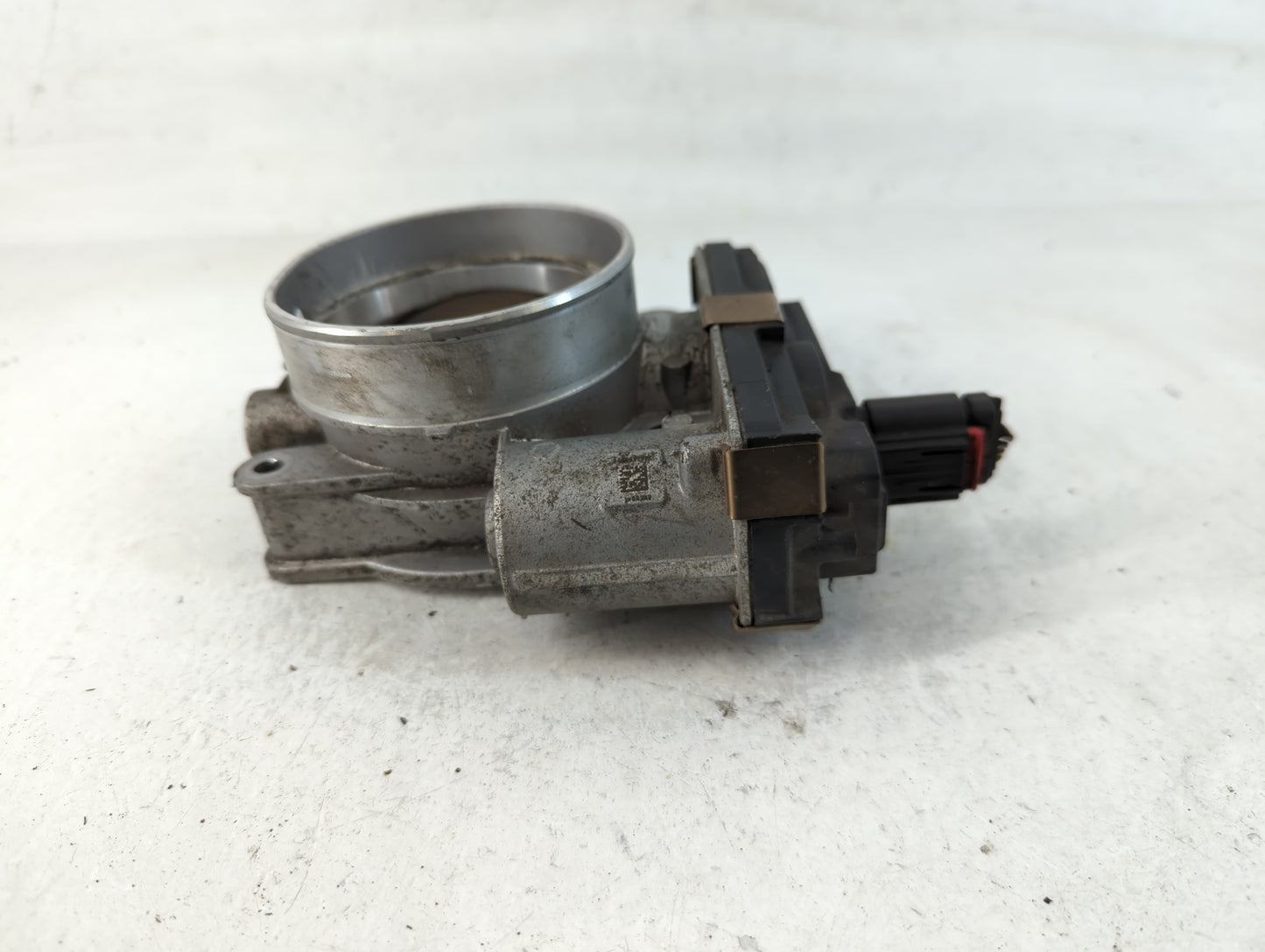 2014-2022 Chevrolet Silverado 1500 Throttle Body P/N:12617792 Fits Fits 2014 2015 2016 2017 2018 2019 2020 2021 2022 OEM Used Auto Parts - Oemusedautoparts1.com