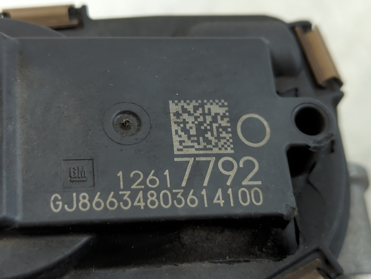 2014-2022 Chevrolet Silverado 1500 Throttle Body P/N:12617792 Fits Fits 2014 2015 2016 2017 2018 2019 2020 2021 2022 OEM Used Auto Parts - Oemusedautoparts1.com