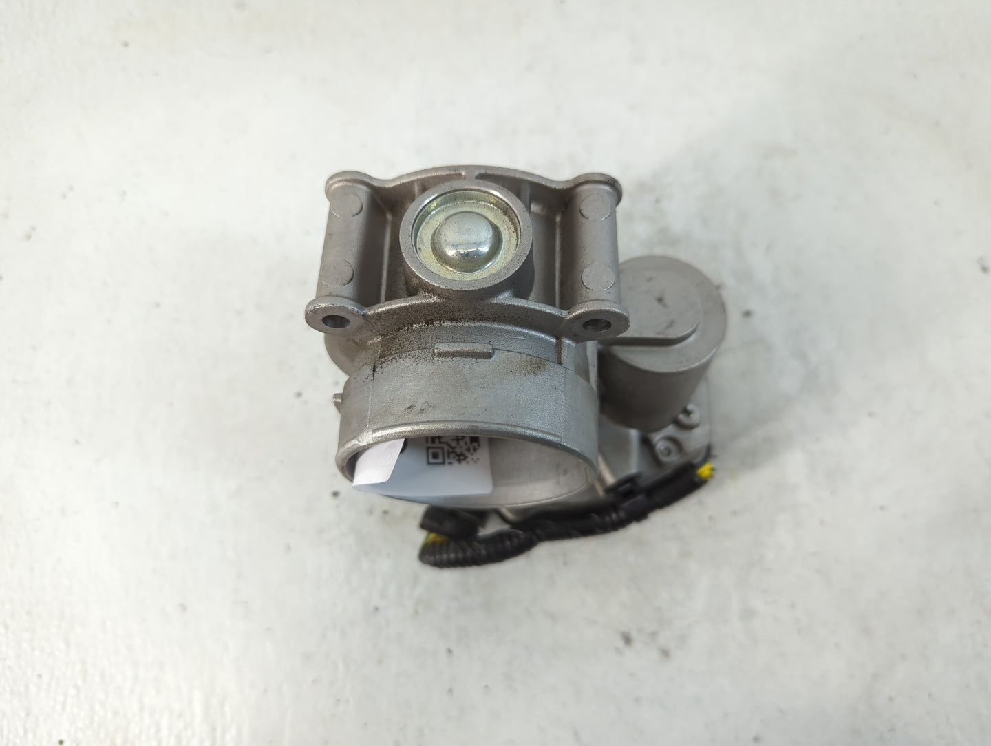 2013-2020 Ford Fusion Throttle Body P/N:DS7E-9F991-AK Fits Fits 2013 2014 2015 2016 2017 2018 2019 2020 2021 2022 OEM Used Auto Parts - Oemusedautoparts1.com