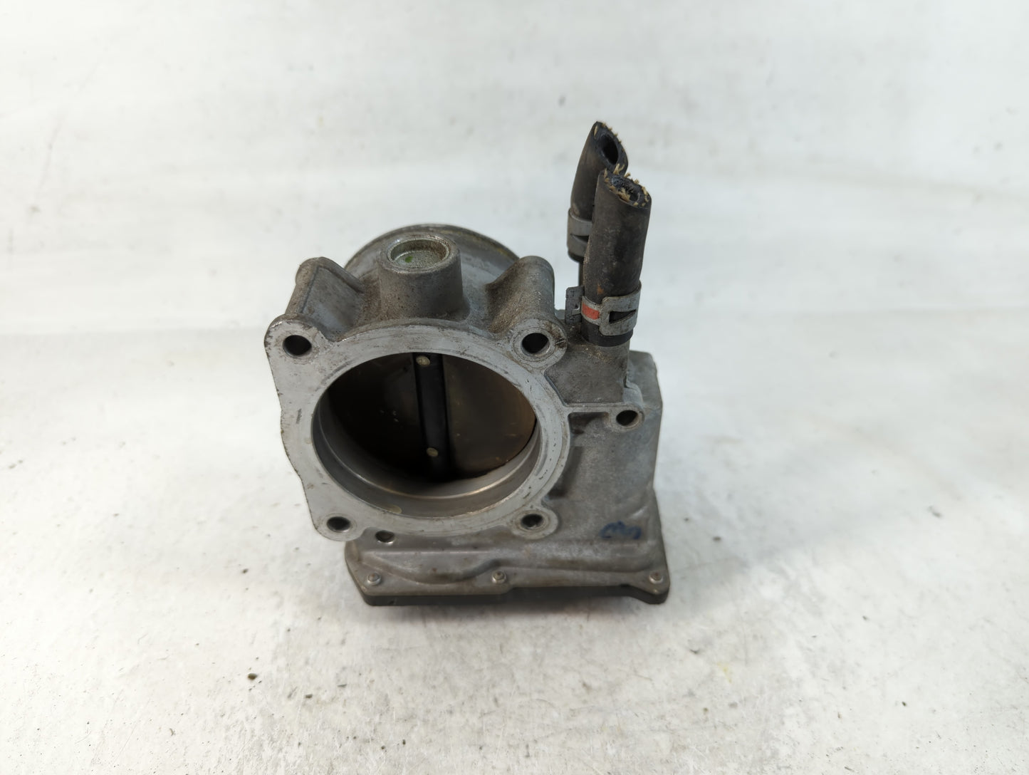 2007-2016 Toyota Sienna Throttle Body P/N:22030-0P050 Fits OEM Used Auto Parts - Oemusedautoparts1.com