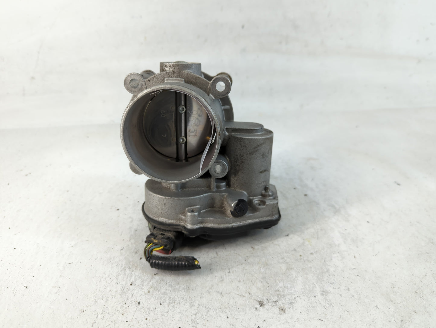 2013-2020 Ford Fusion Throttle Body P/N:DS7E-9F991-AK Fits Fits 2013 2014 2015 2016 2017 2018 2019 2020 2021 2022 OEM Used Auto Parts - Oemusedautoparts1.com